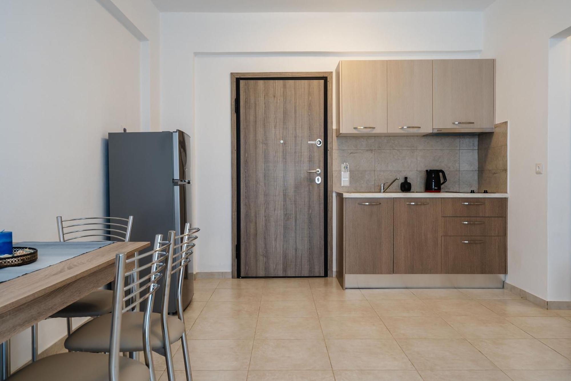 Evripus Suites Kastrákion Екстериор снимка